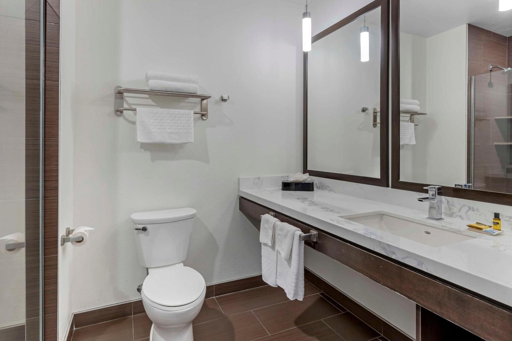 Hotel Best Western Plus Peppertree Civic Center