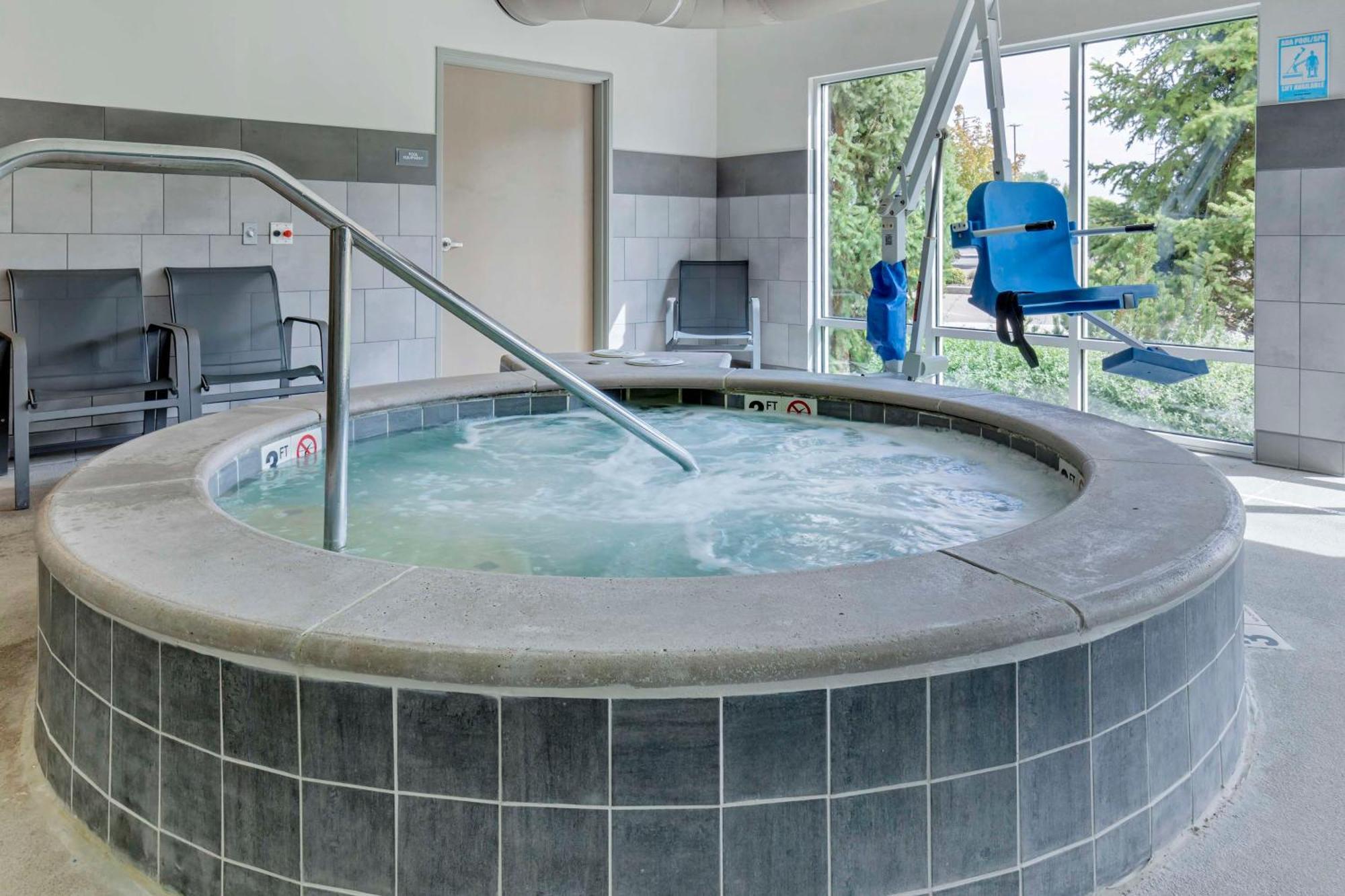 Hotel Best Western Plus Peppertree Civic Center
