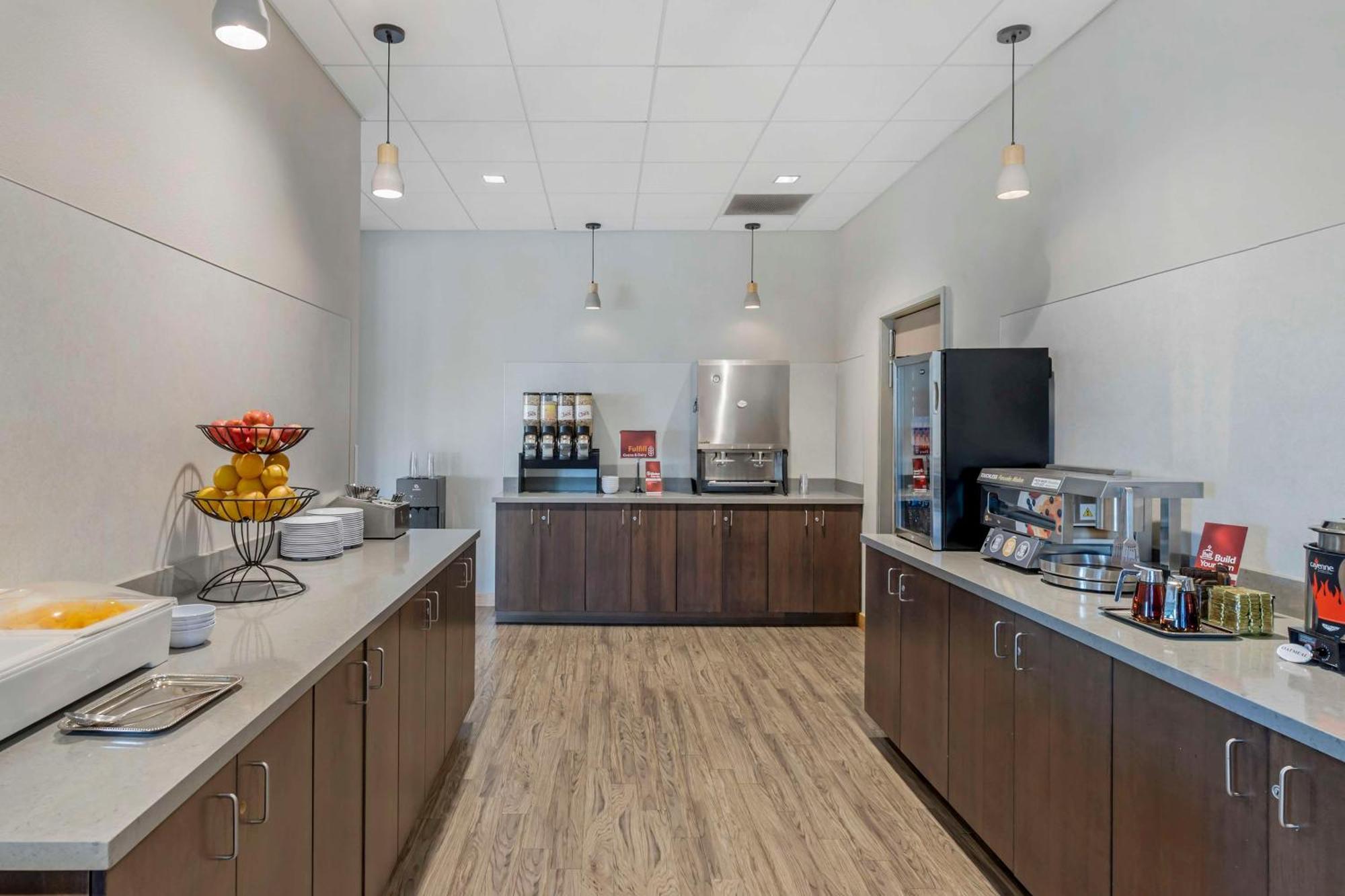 Best Western Plus Peppertree Civic Center 3*